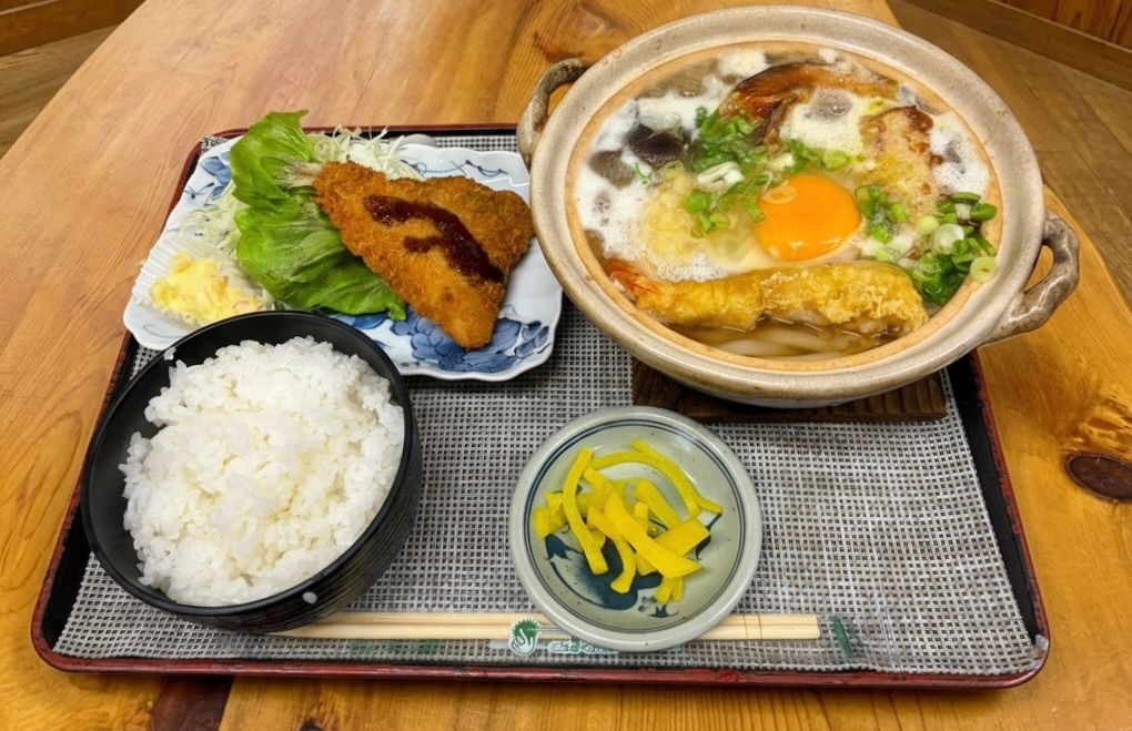 鍋焼きうどん定食